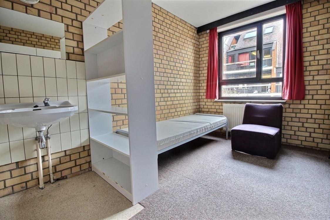 Chambre - kot à LOUVAIN-LA-NEUVE (1 chambre)