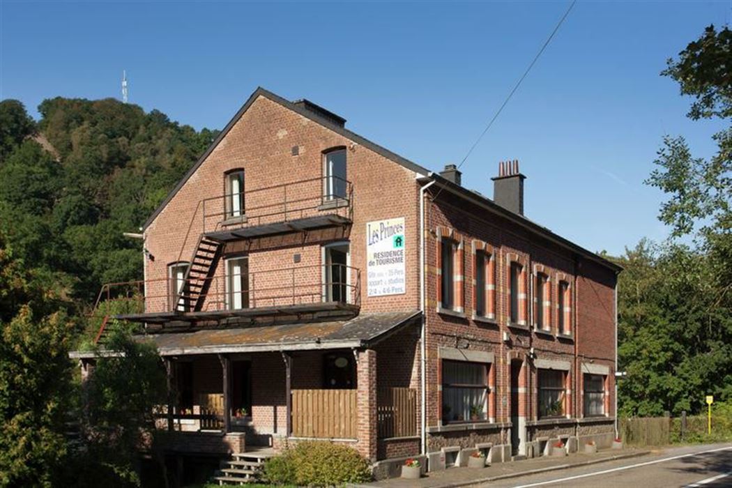 Immeuble commerçial