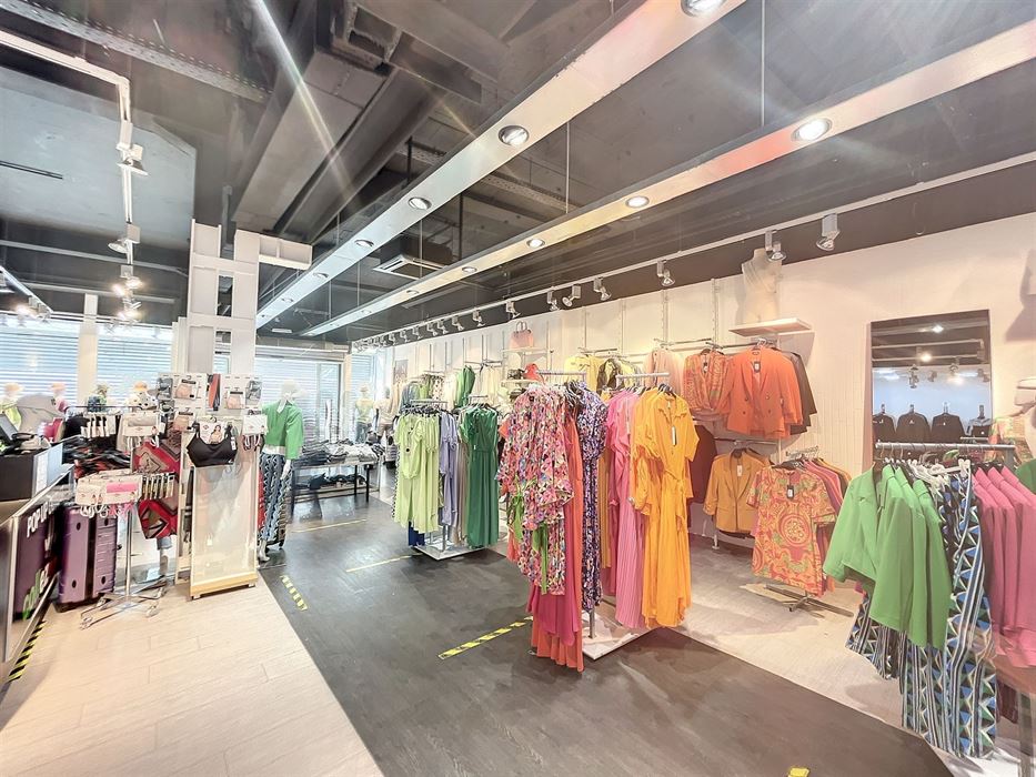 Immeuble commerçial