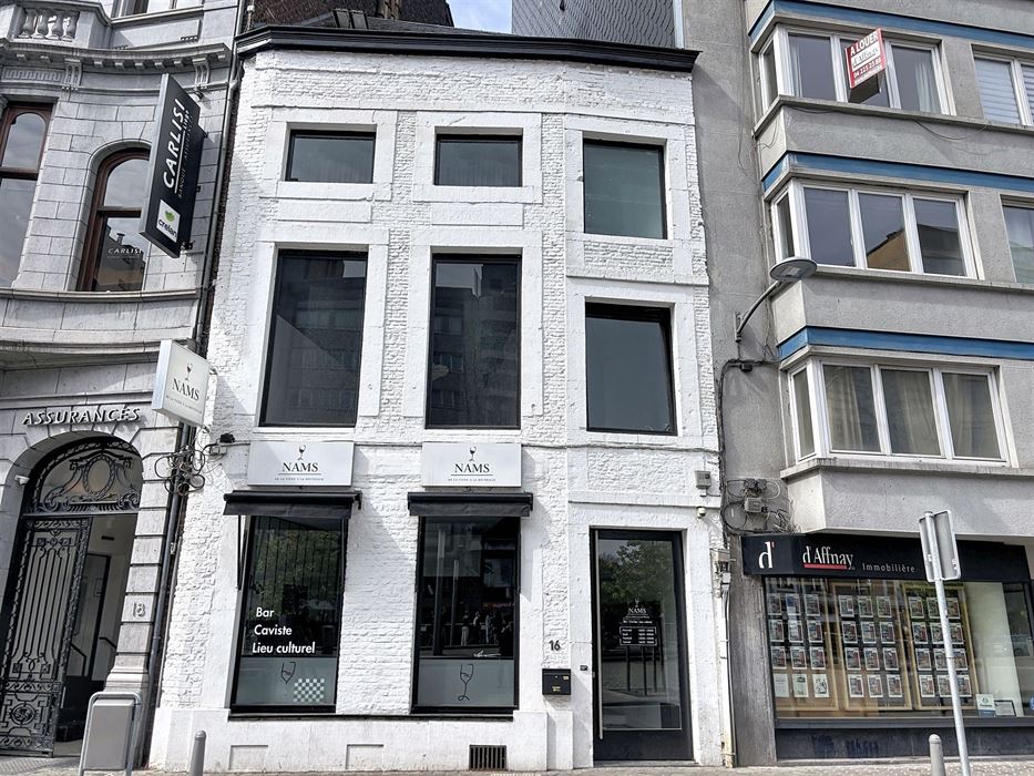 Immeuble commerçial