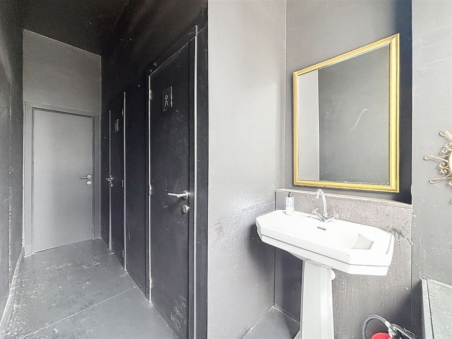 Immeuble commerçial