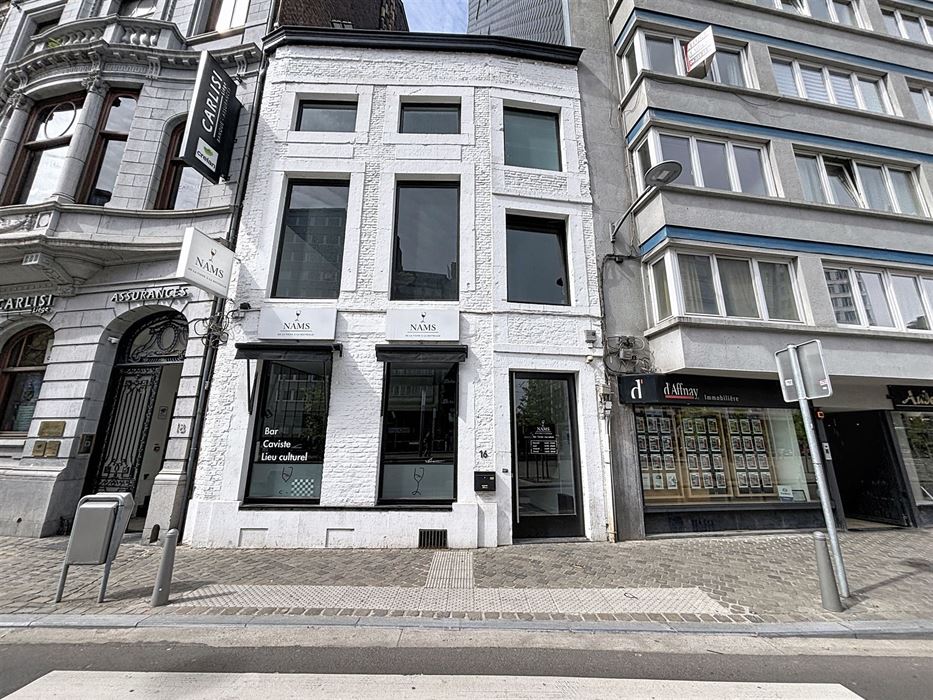 Immeuble commerçial