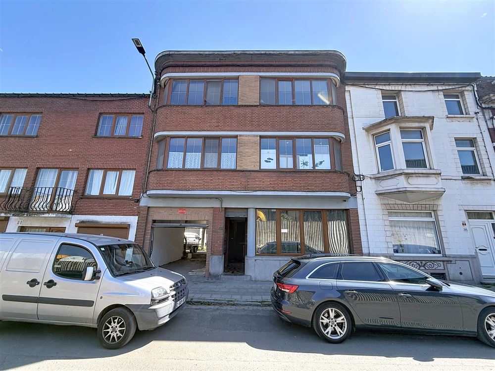 Opbrengsteigendom - Te koop - 6001 MARCINELLE