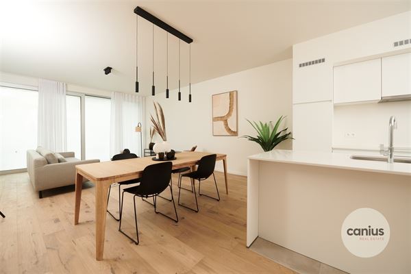 EIGENTIJDS WONEN TUSSEN STAD EN WATER