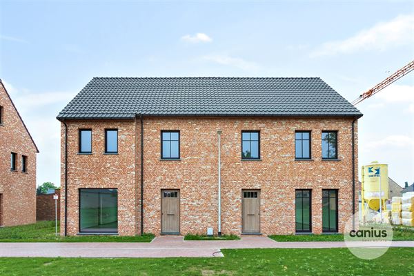 LANDELIJK & ENERGIEZUINIGE HOB MET 3 SLKS & TUIN