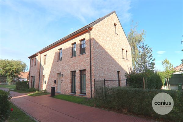 LANDELIJKE HOB MET 3 SLKS