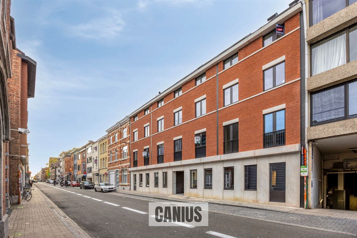 RUIM APP. MET 3 SLPKS EN TERRAS