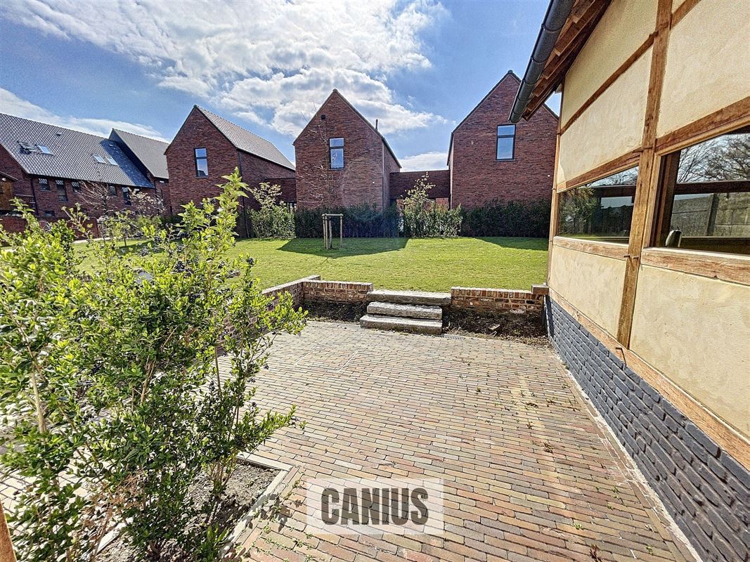 TIJDLOZE WONING IN HARTJE SINT-TRUIDEN