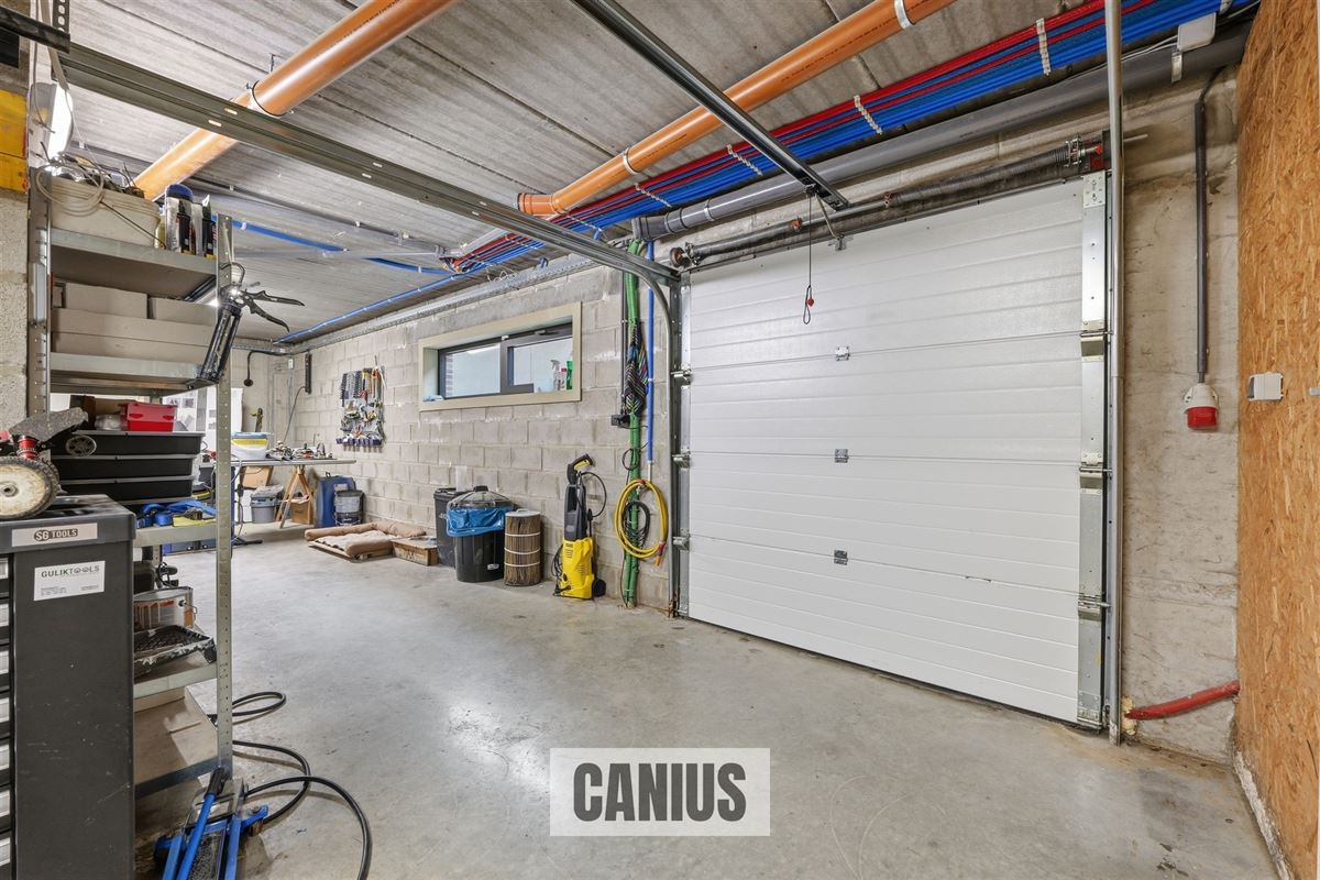 UITZONDERLIJKE WONING MET ZWEMBAD – MOGELIJKHEID ZELFSTANDIG BEROEP