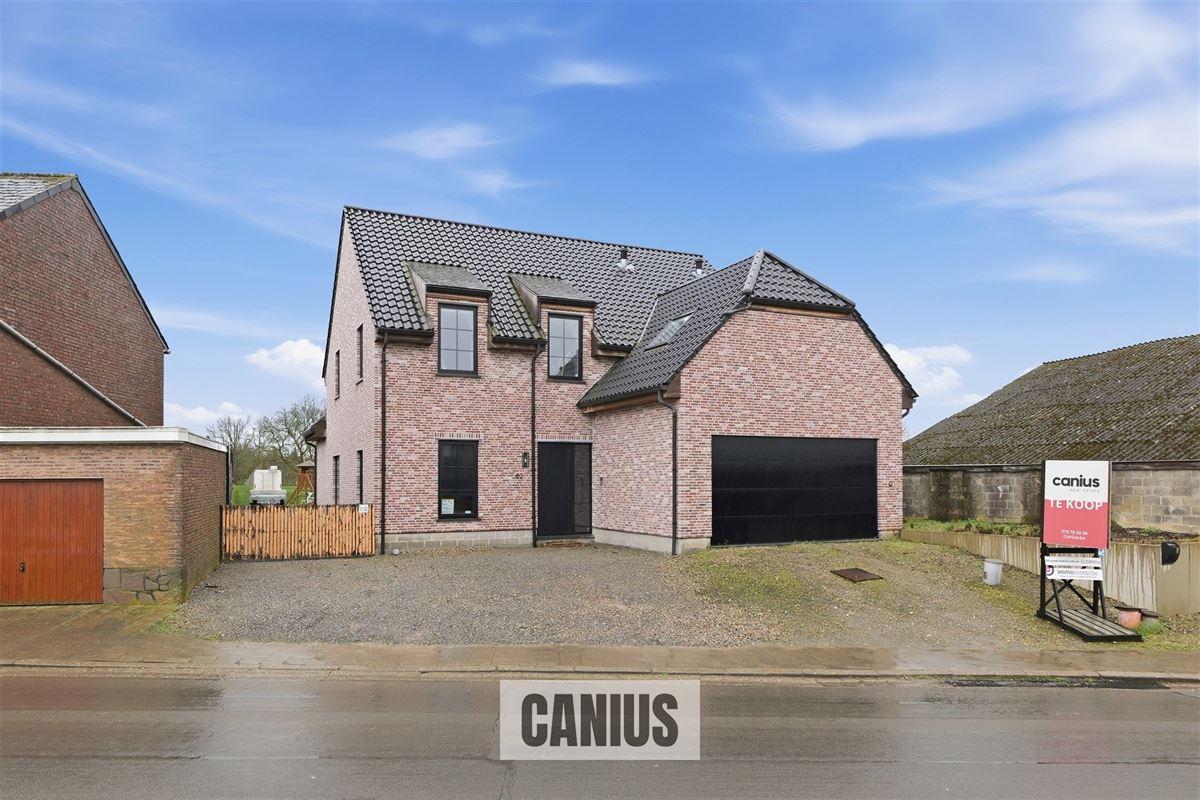 UITZONDERLIJKE WONING MET ZWEMBAD – MOGELIJKHEID ZELFSTANDIG BEROEP