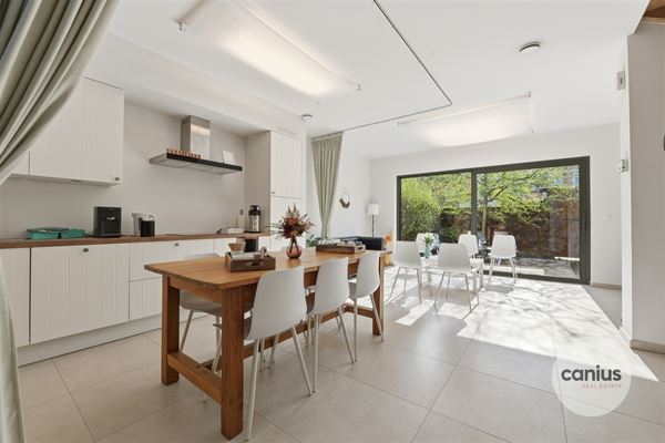 WONING MET LIFT NABIJ HET CENTRUM