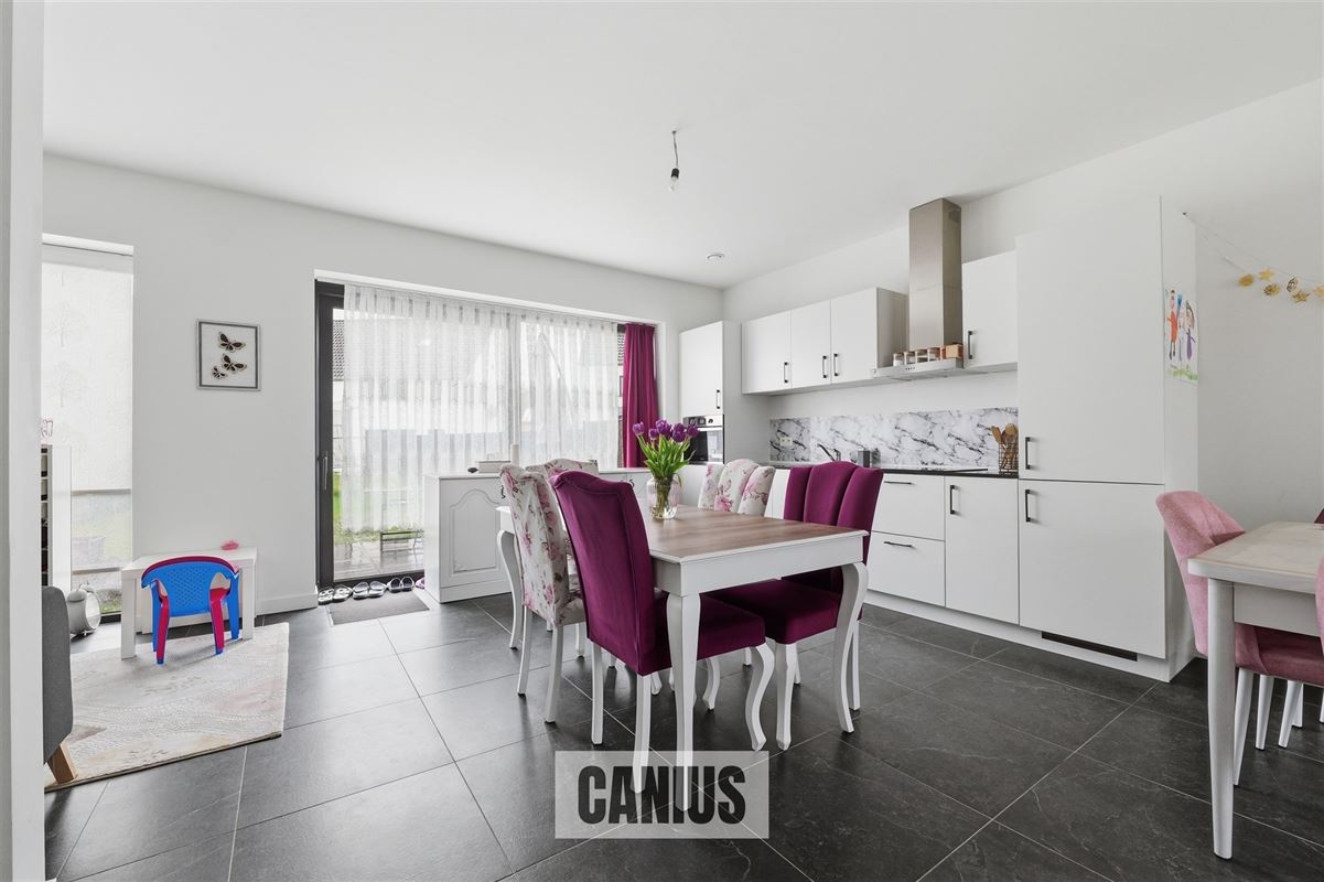 MODERNE WONING MET 3 SLKS & TUIN