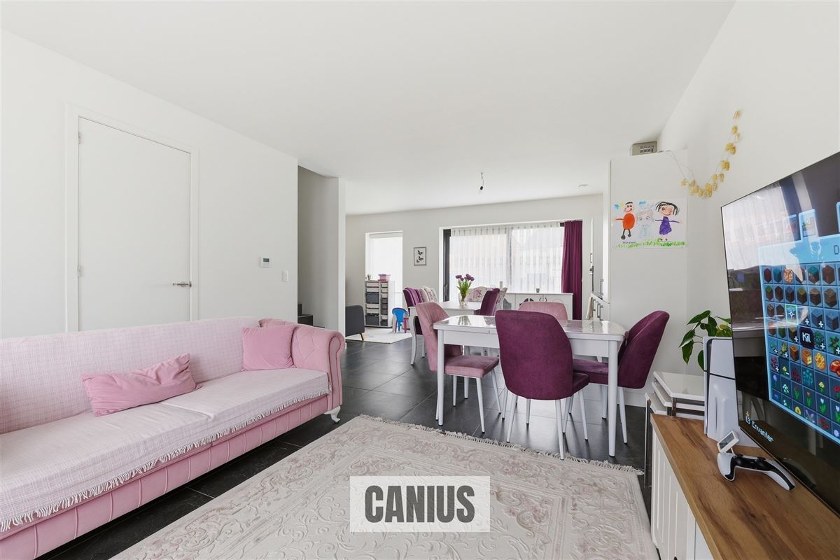 MODERNE WONING MET 3 SLKS & TUIN