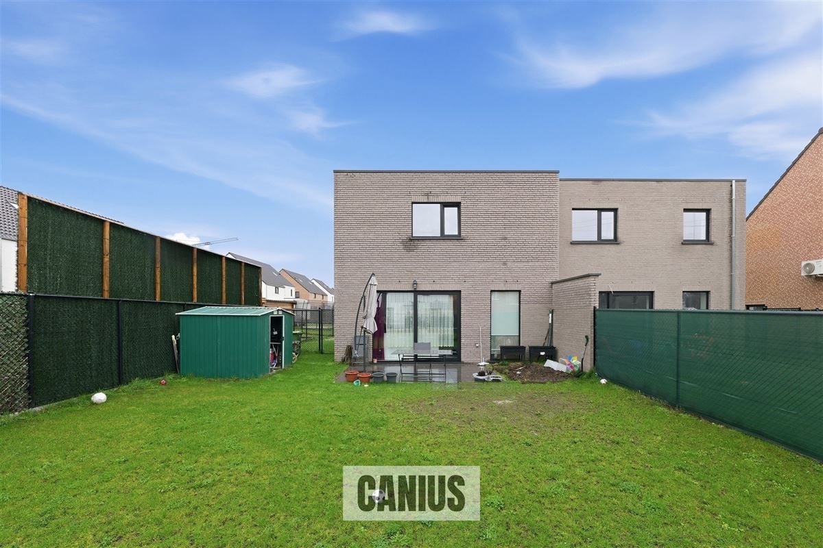 MODERNE WONING MET 3 SLKS & TUIN