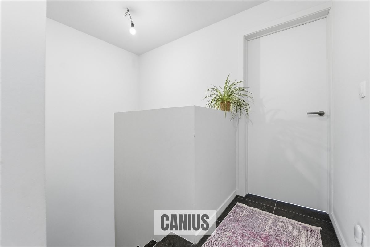 MODERNE WONING MET 3 SLKS & TUIN