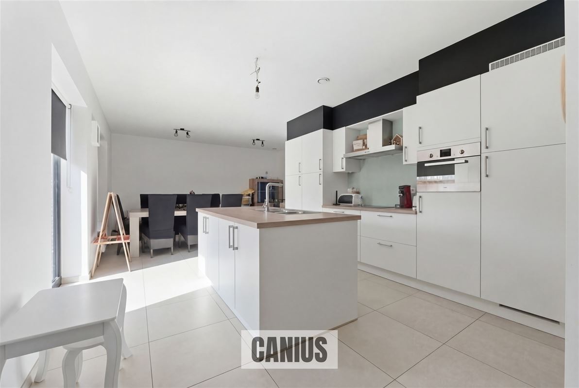 RECENTE WONING MET 3 SLKS NABIJ HET STADSCENTRUM