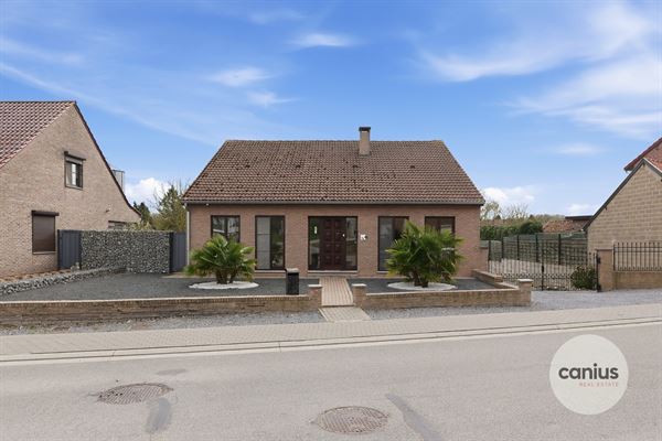 VRIJSTAANDE WONING MET 4 SLAAPKAMERS EN ZUIDELIJK GERICHTE TUIN IN GELINDEN