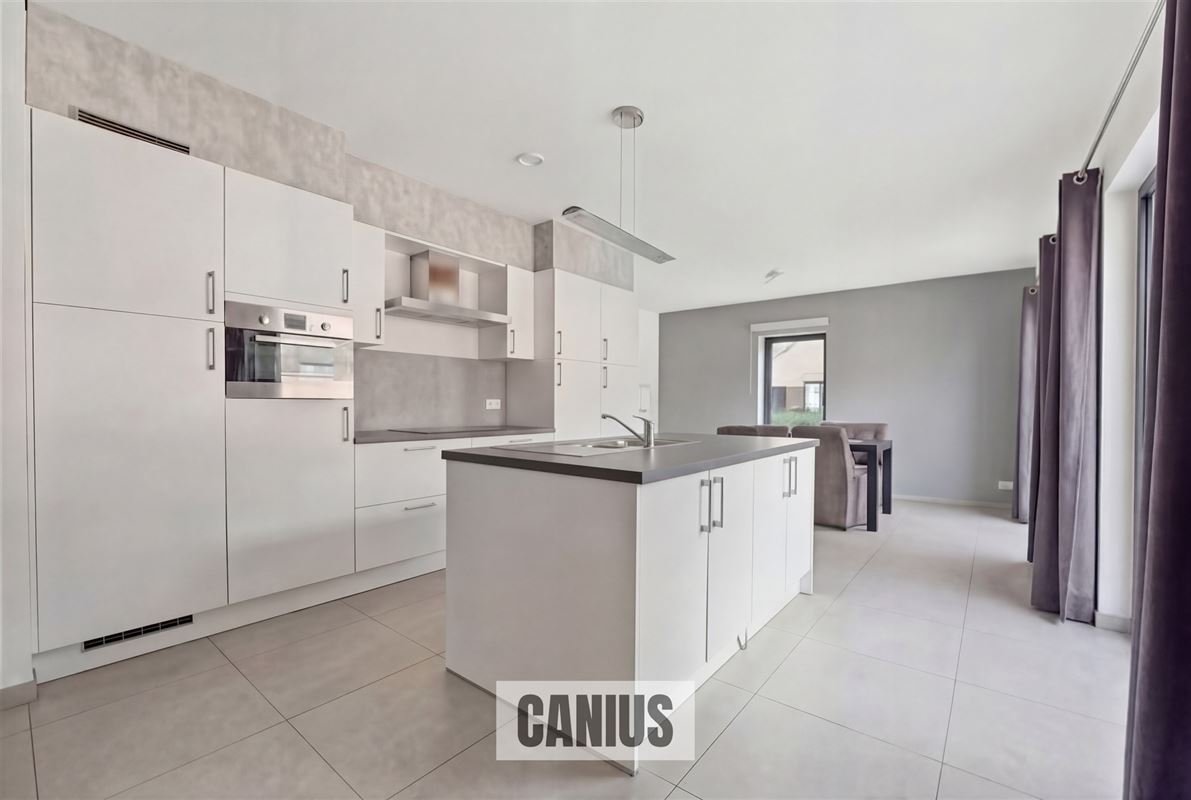 LEUKE WONING MET 3 SLPKS NABIJ HET CENTRUM