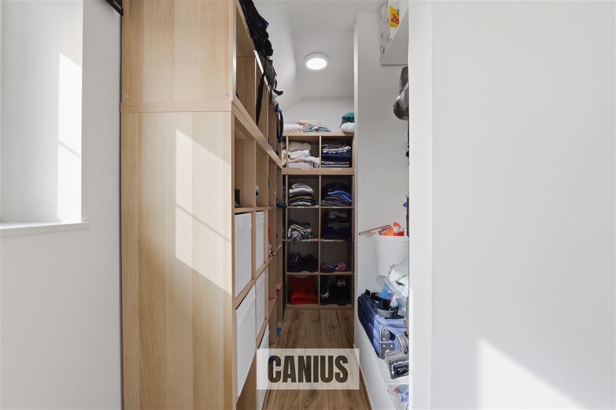 STIJLVOLLE, ENERGIEZUINIGE WONING MET LIFT, 3 SLAAPKAMERS EN PRACHTIGE TUIN NABIJ CENTRUM LANDEN