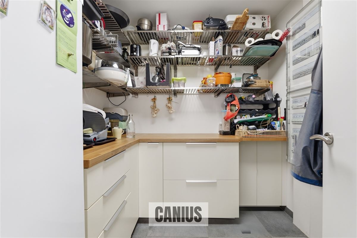 STIJLVOLLE, ENERGIEZUINIGE WONING MET LIFT, 3 SLAAPKAMERS EN PRACHTIGE TUIN NABIJ CENTRUM LANDEN