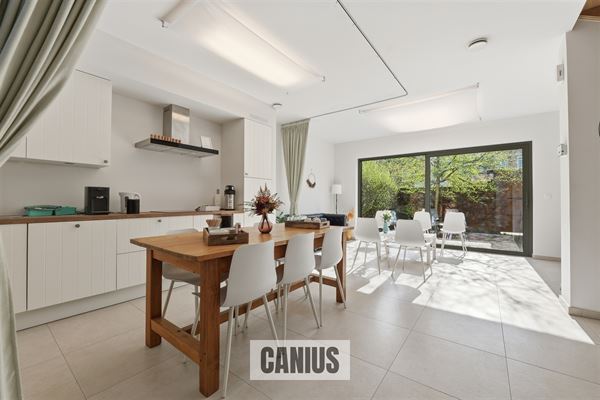 WONING MET LIFT NABIJ HET CENTRUM