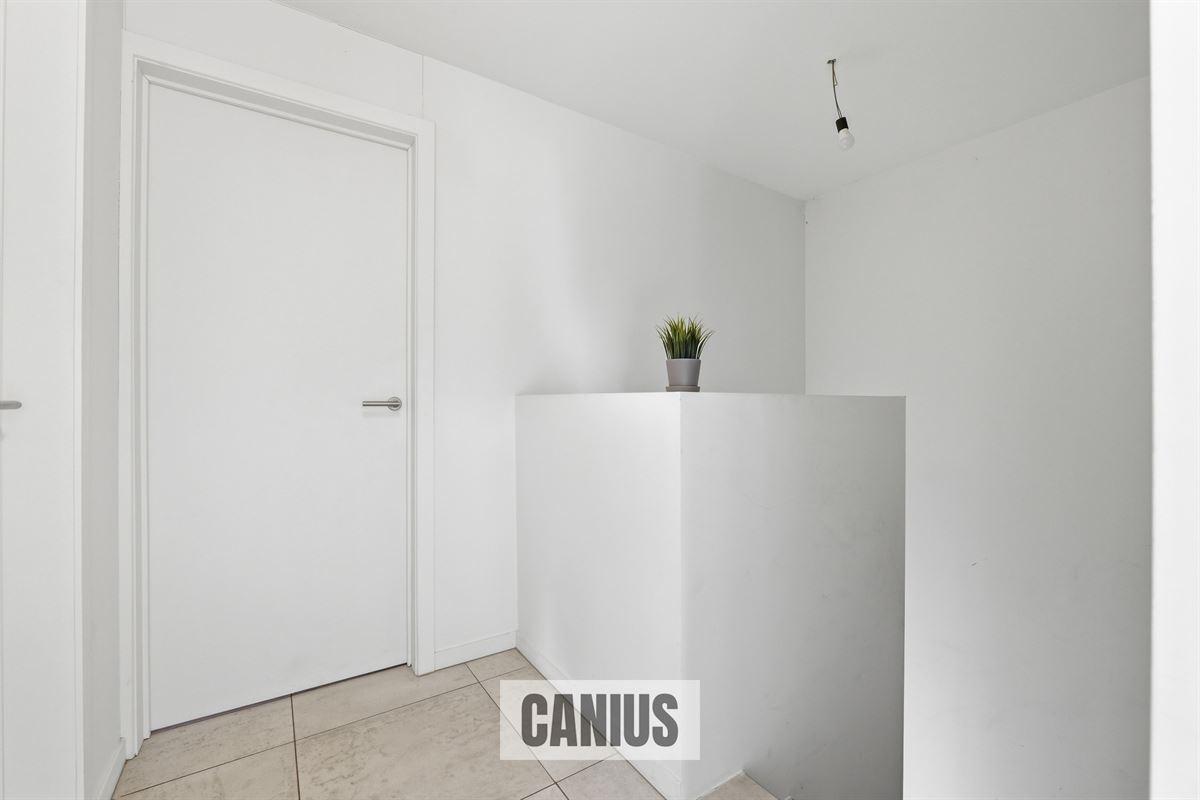 MODERNE WONING MET 3 SLKS & TUIN