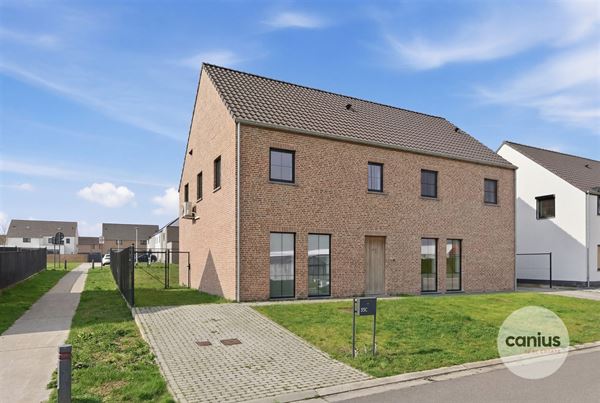 INSTAPKLARE WONING MET 3 SLKS & TUIN
