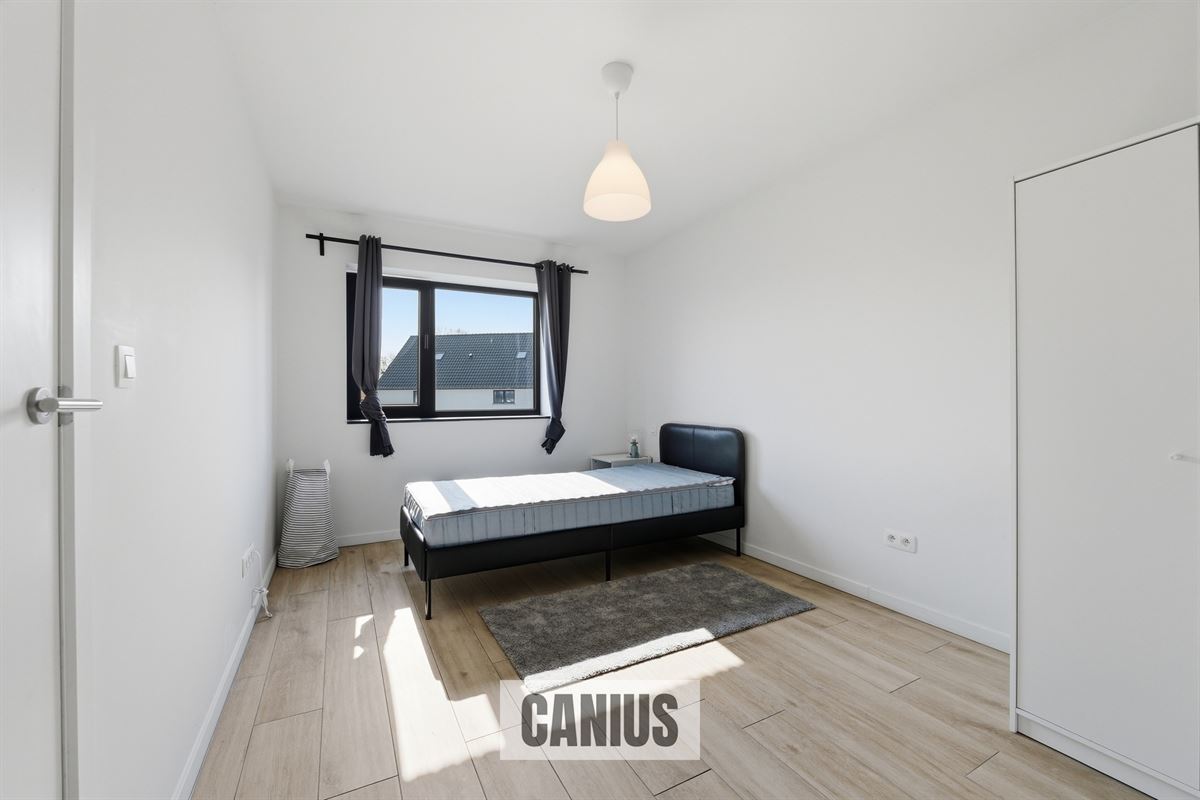 MODERNE WONING MET 3 SLKS & TUIN