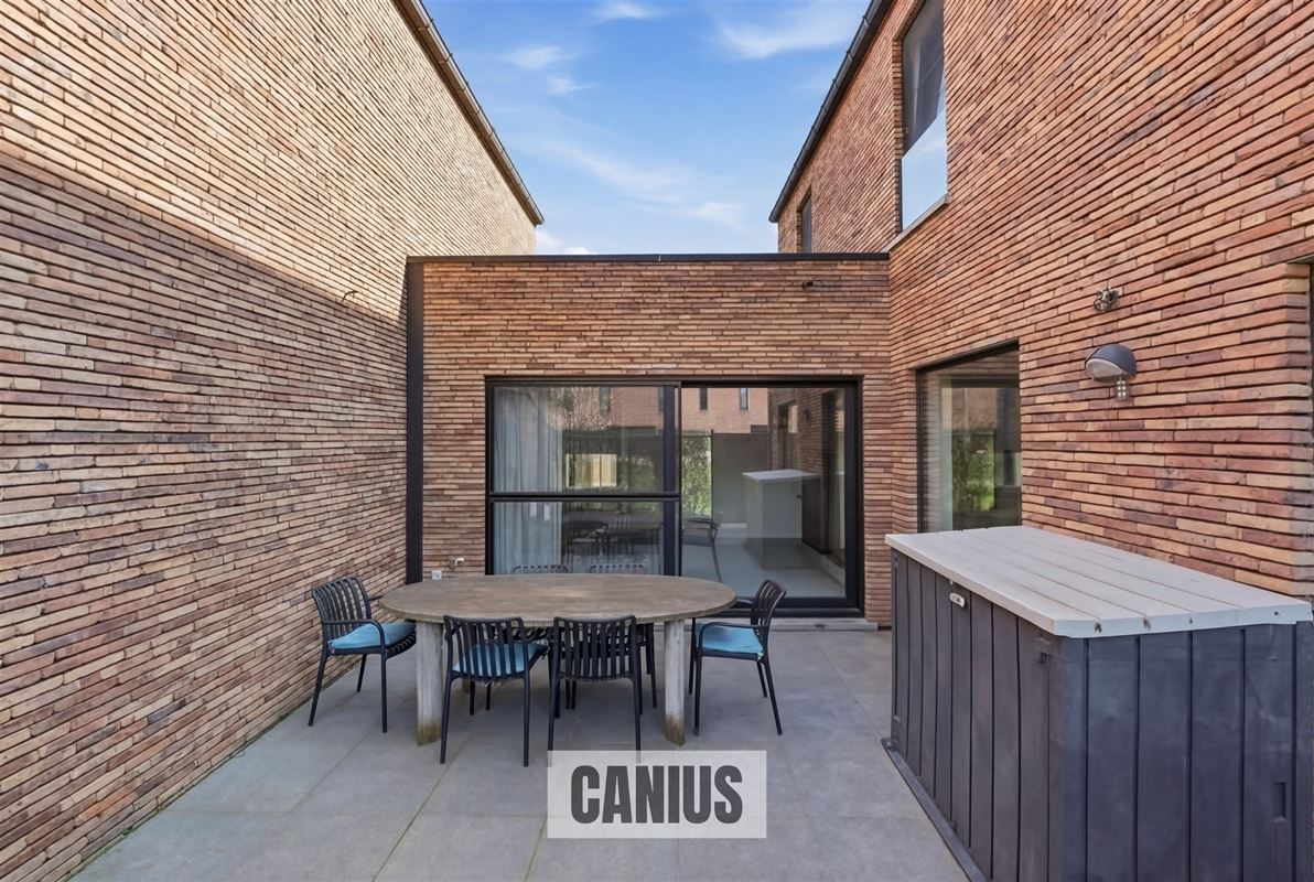 KNAPPE WONING NABIJ HET CENTRUM