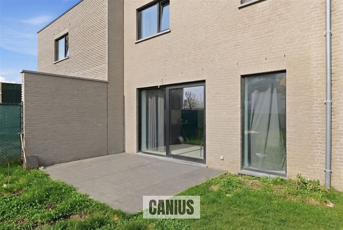 MODERNE WONING MET 3 SLKS & TUIN