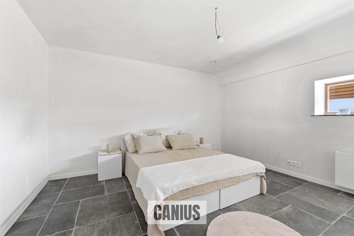 UNIEK APPARTEMENT MET 2 SLPKS EN TERRAS