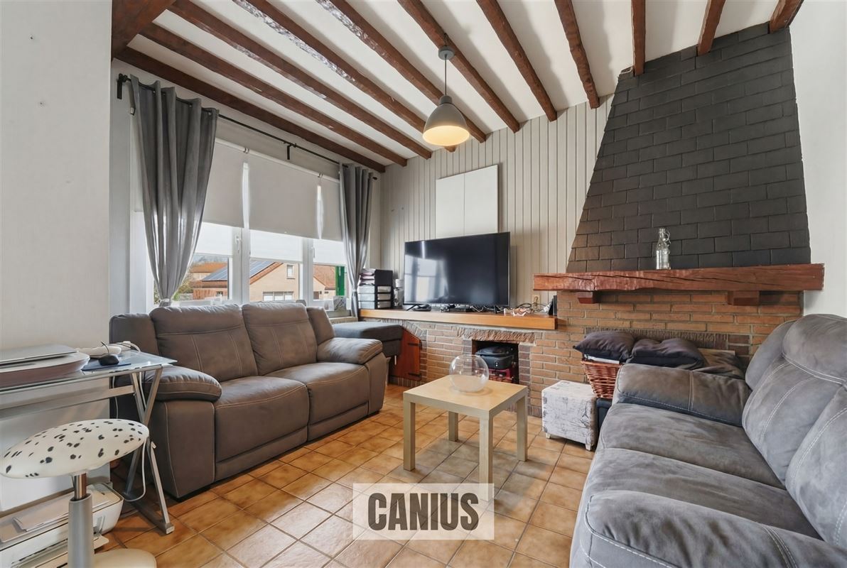 CHARMANTE BEL-ETAGE WONING MET 3 SLAAPKAMERS, GARAGE EN TUIN