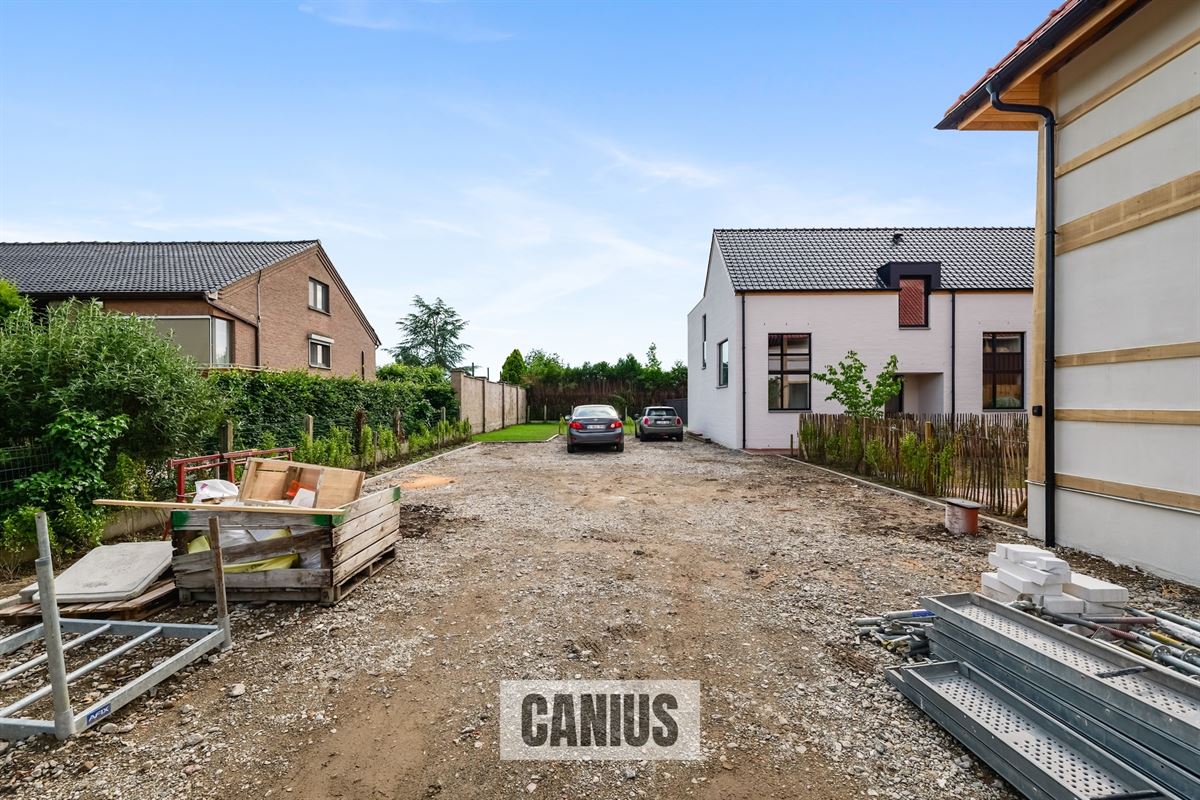 KNAPPE NIEUWBOUWWONING MET 3 SLPKS