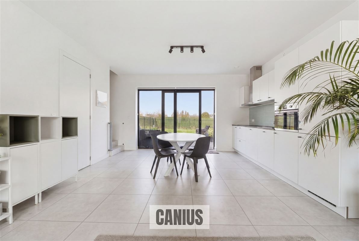 INSTAPKLARE WONING MET 3 SLKS & TUIN
