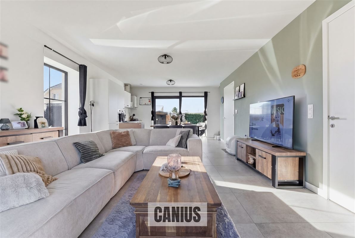 INSTAPKLARE WONING MET 3 SLKS & TUIN