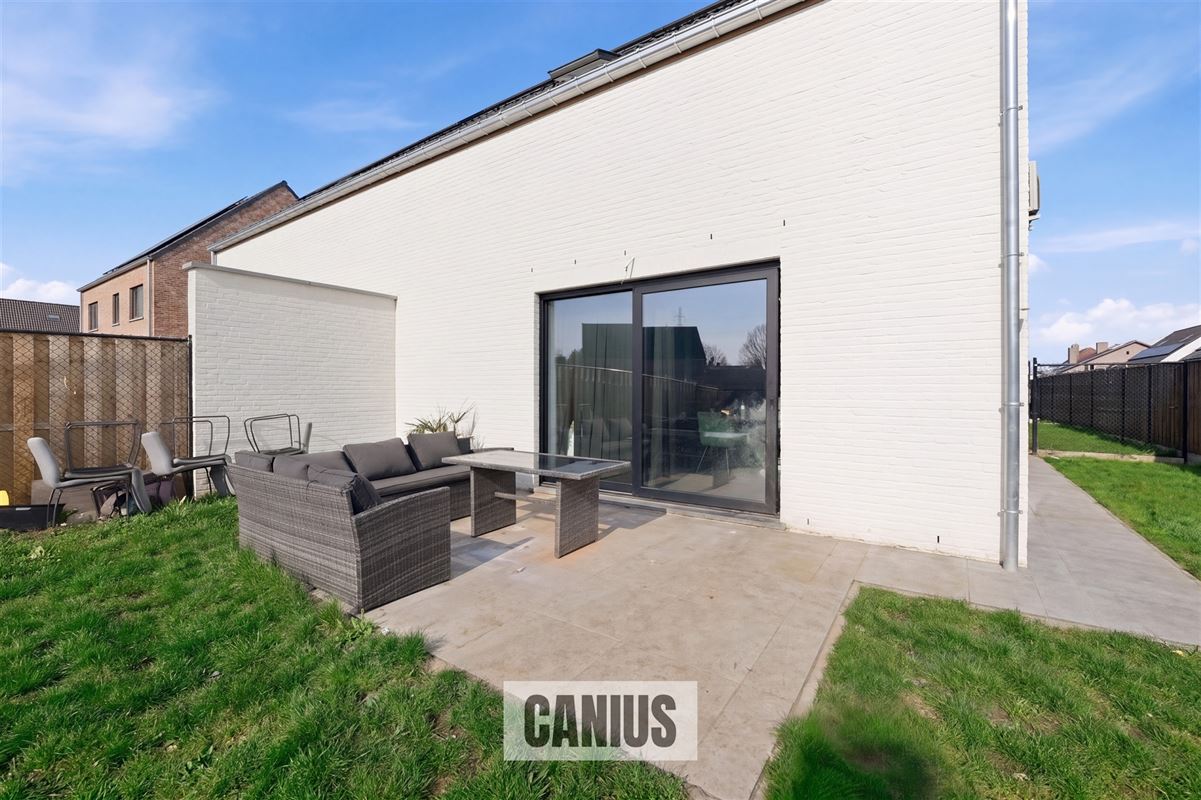 LANDELIJKE HOB MET 3 SLKS & TUIN