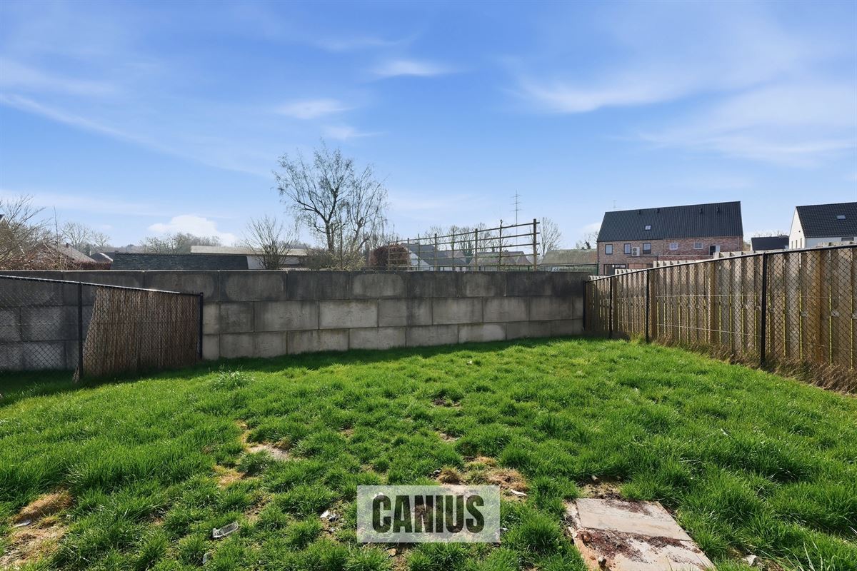 LANDELIJKE HOB MET 3 SLKS & TUIN