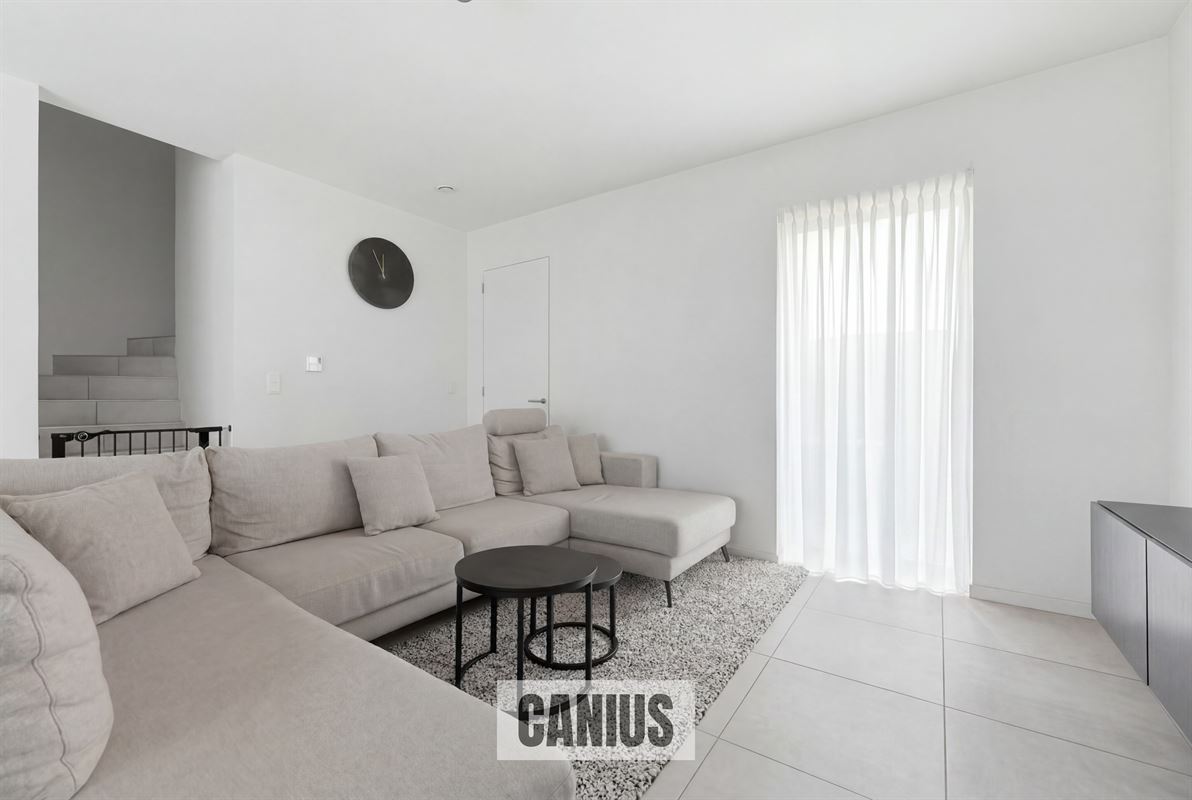 MODERNE WONING MET 3 SLKS & TUIN