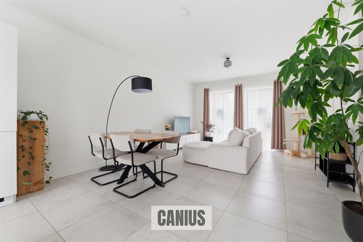 LANDELIJKE HOB MET 3 SLKS & TUIN