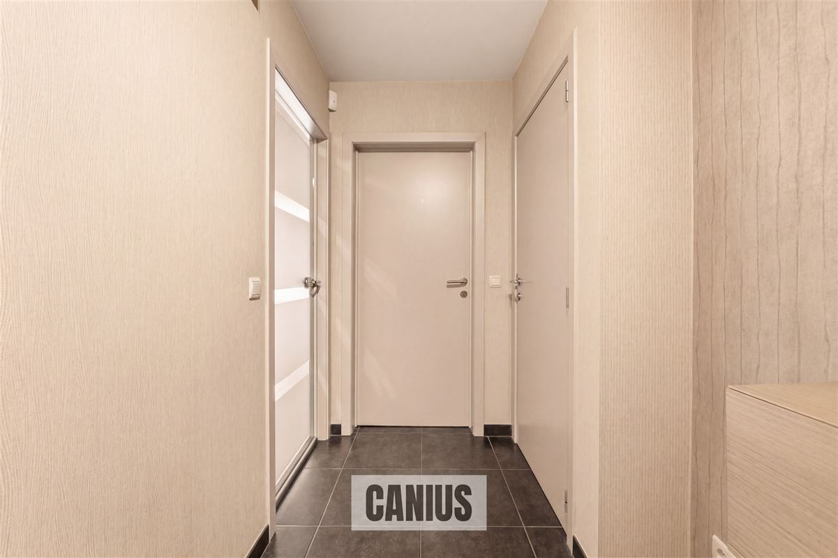 STIJLVOL GELIJKVLOERS APPARTEMENT MET DRIE SLAAPKAMERS