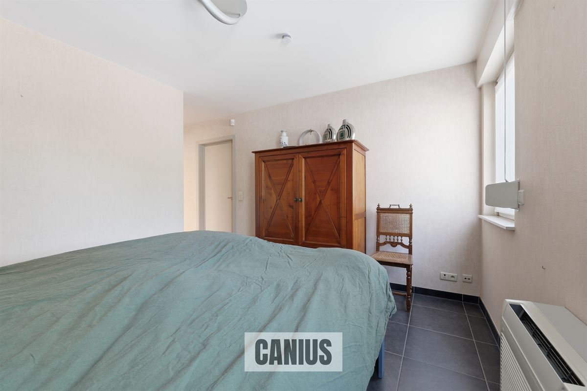 STIJLVOL GELIJKVLOERS APPARTEMENT MET DRIE SLAAPKAMERS