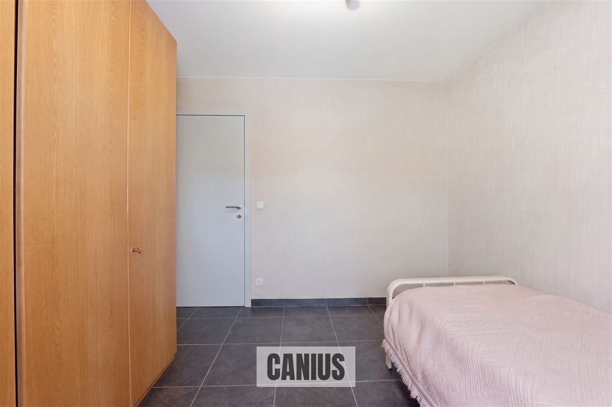 STIJLVOL GELIJKVLOERS APPARTEMENT MET DRIE SLAAPKAMERS