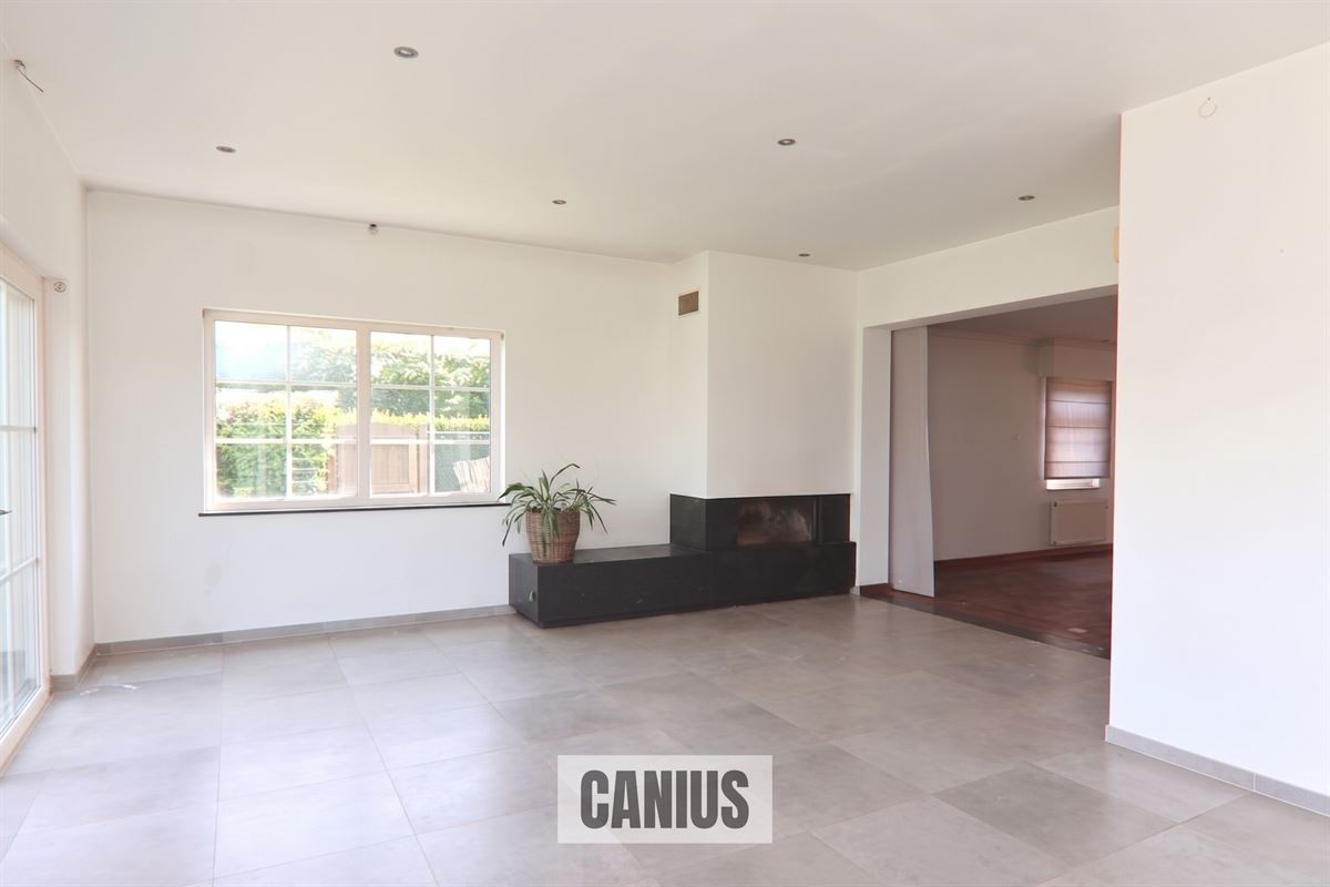 LANDELIJKE WONING MET 3 SLKS, DRESSING & TUIN