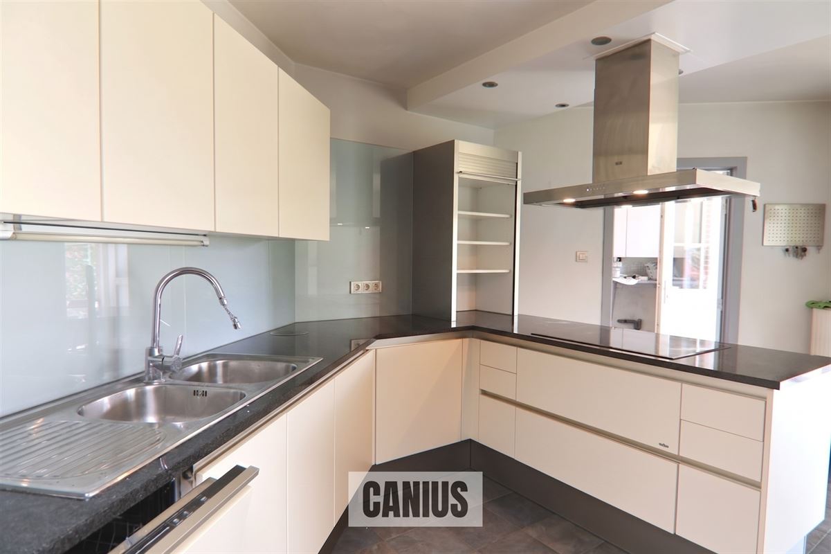 LANDELIJKE WONING MET 3 SLKS, DRESSING & TUIN