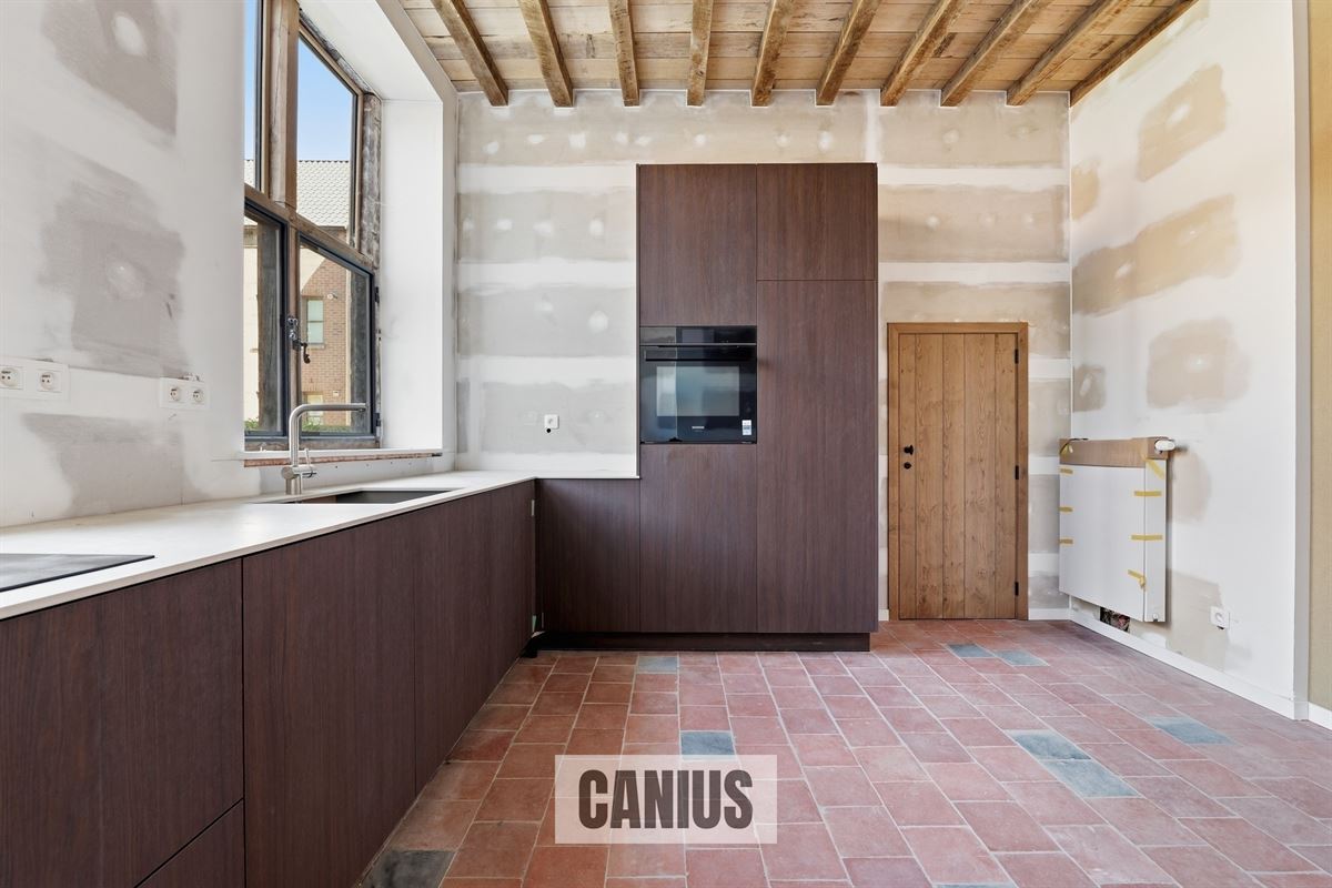 STATIGE WONING MET 3 SLKS EN TERRAS