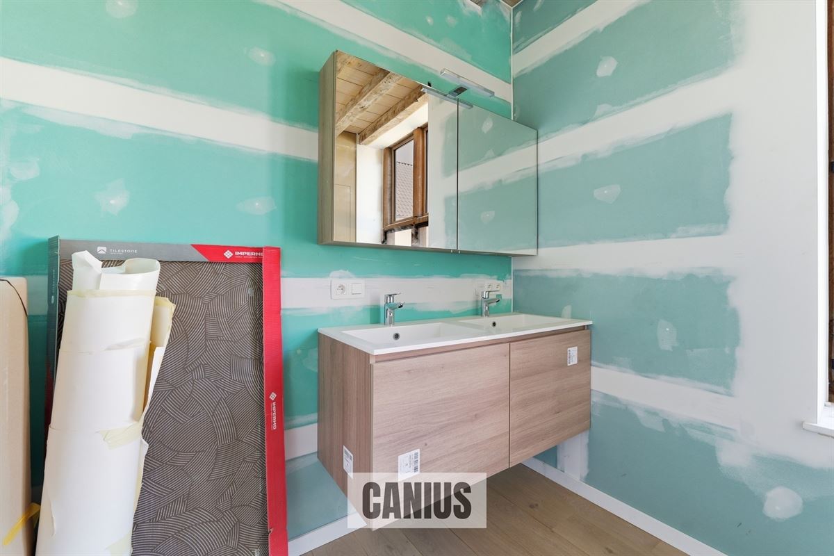 STATIGE WONING MET 3 SLKS EN TERRAS