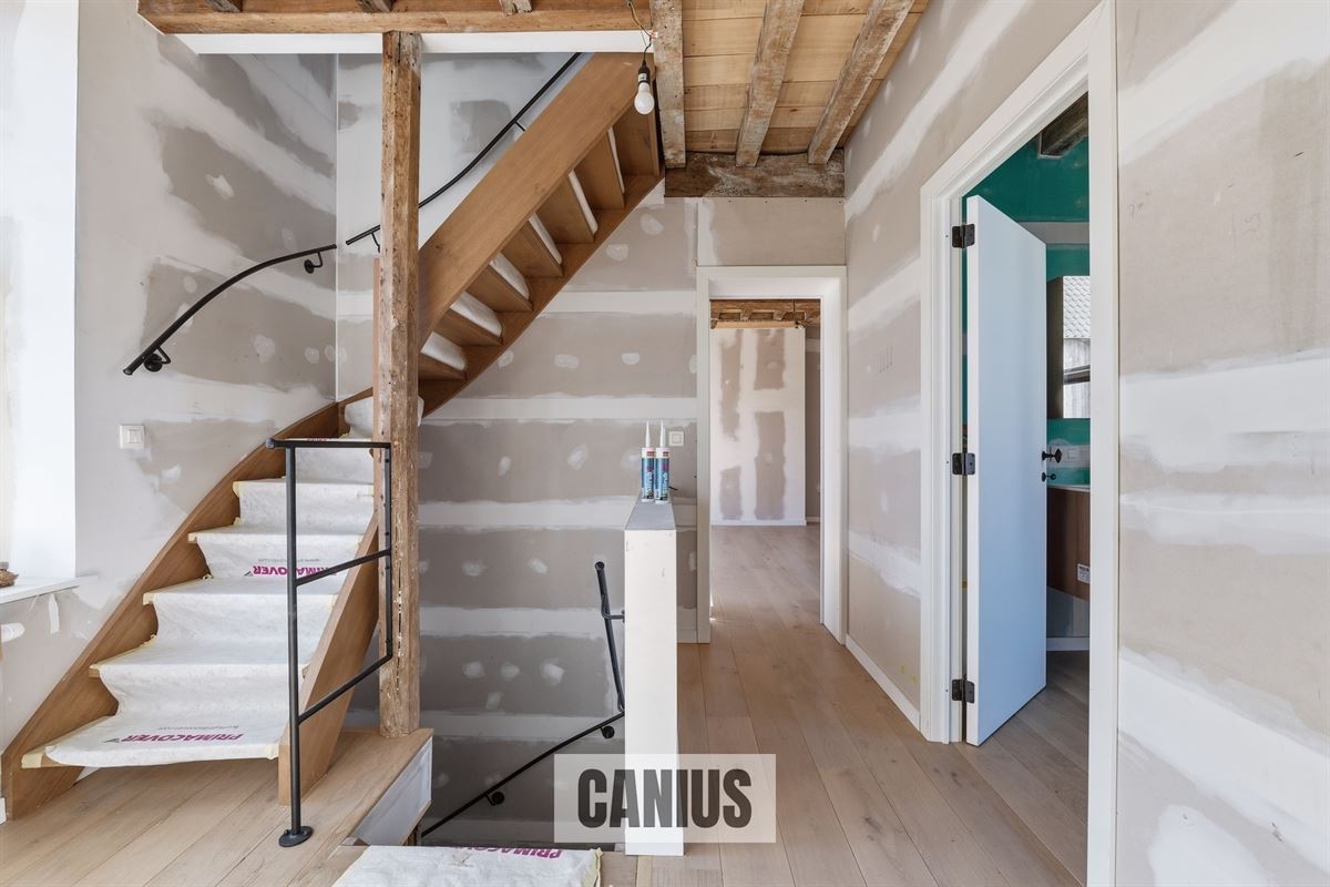 STATIGE WONING MET 3 SLKS EN TERRAS