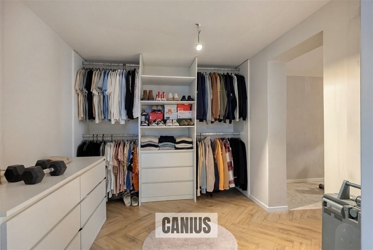 KNAPPE WONING MET 4 SLAAPKAMERS