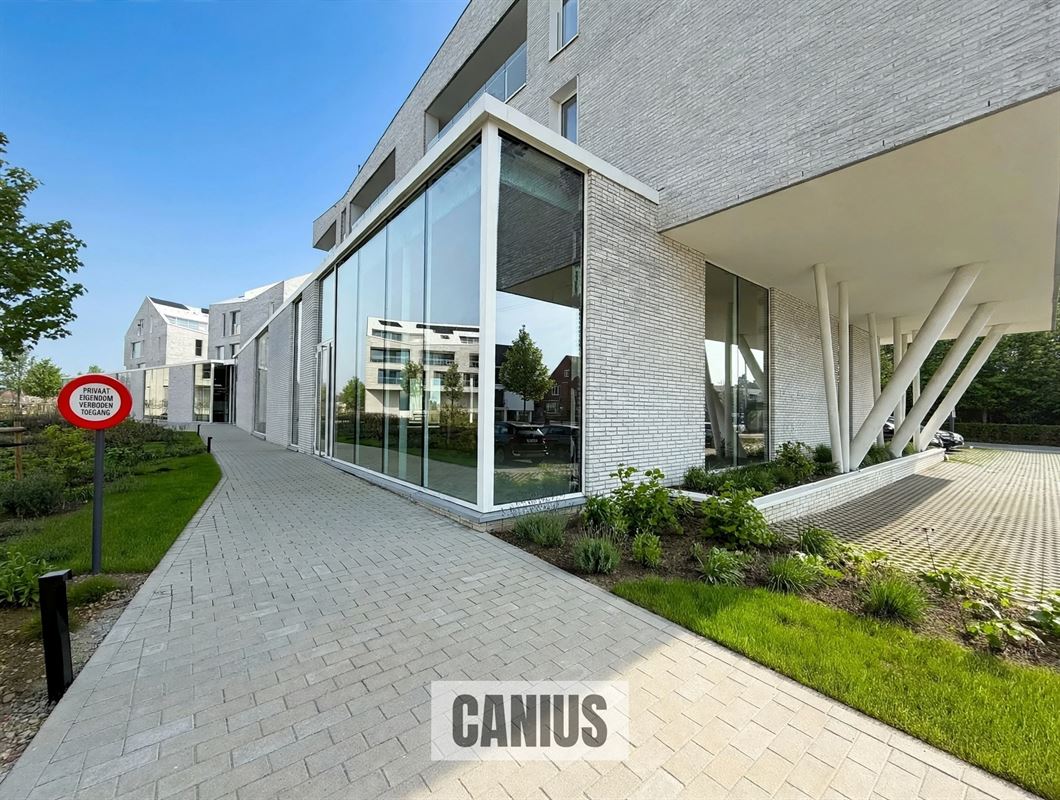 GELIJKVLOERSE CASCO-KANTOORRUIMTE VAN 491 M² MET TAL VAN MOGELIJKHEDEN