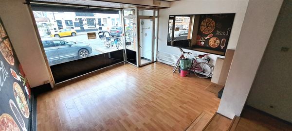 Rez commercial / bureau idéalement situé